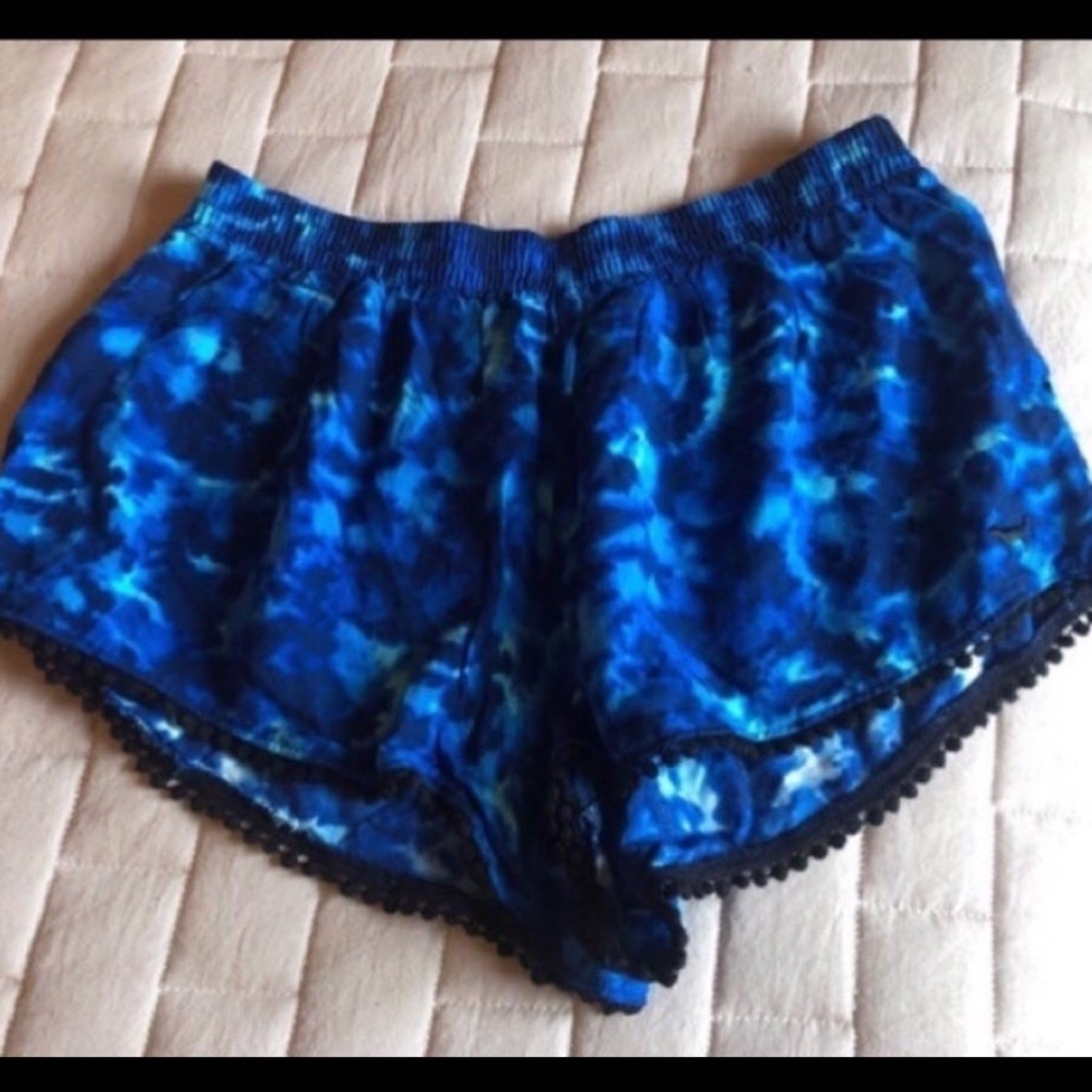 Victoria’s Secret Pink tie dye shorts-Size M